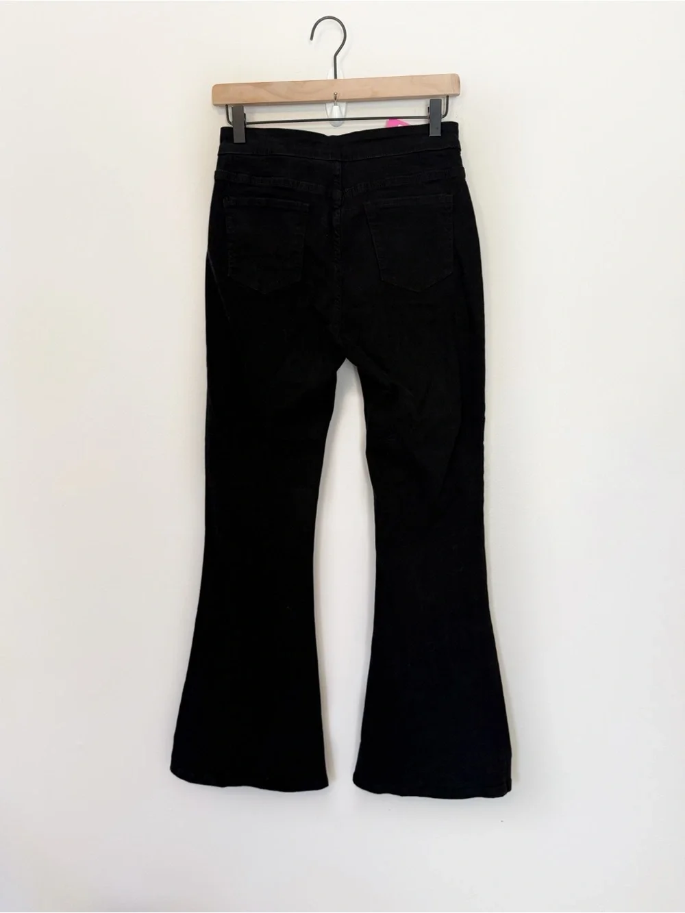 NWT Edikted Olympia Cut Out Buckle Keyhole Flare Jeans Black Size Medium